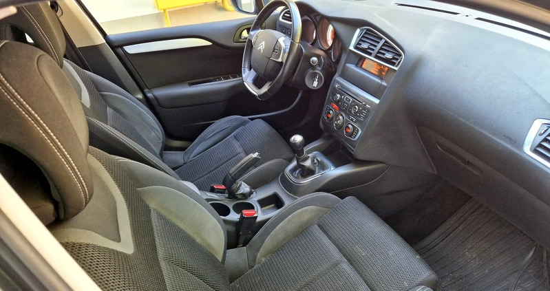 Citroen C4 cena 23900 przebieg: 156000, rok produkcji 2013 z Warszawa małe 67